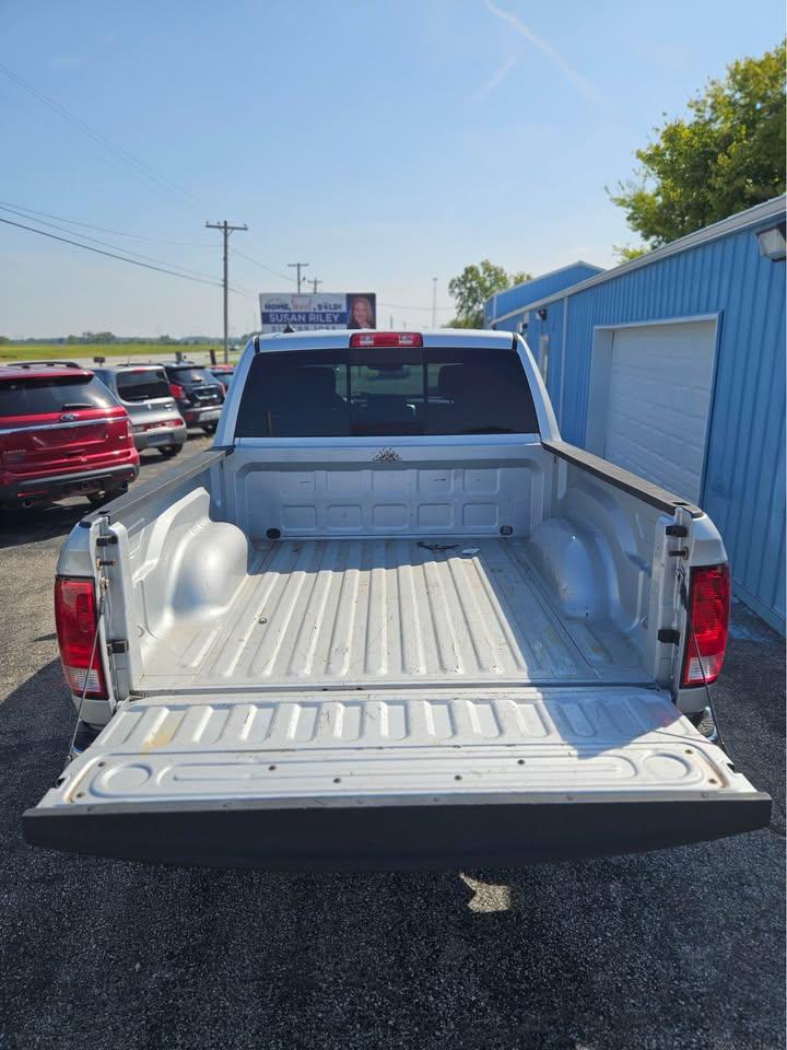 RAM 1500 SLT Crew Cab SWB 4WD 2014
