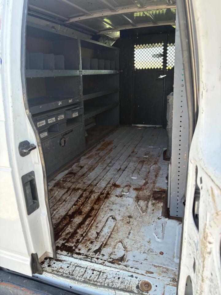Ford Econoline E-250 2013