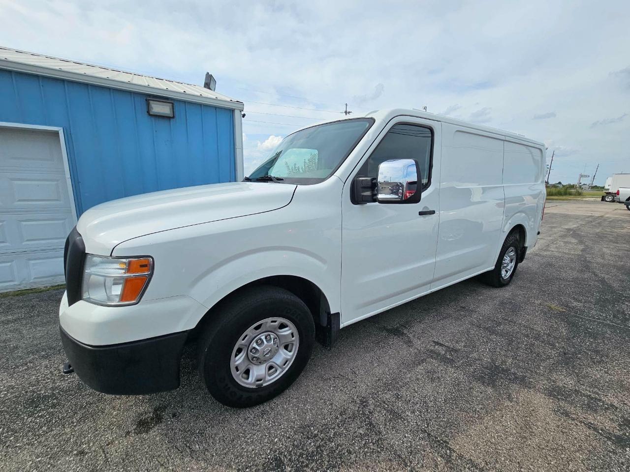 Nissan NV Cargo 3500 HD S High Roof 2016