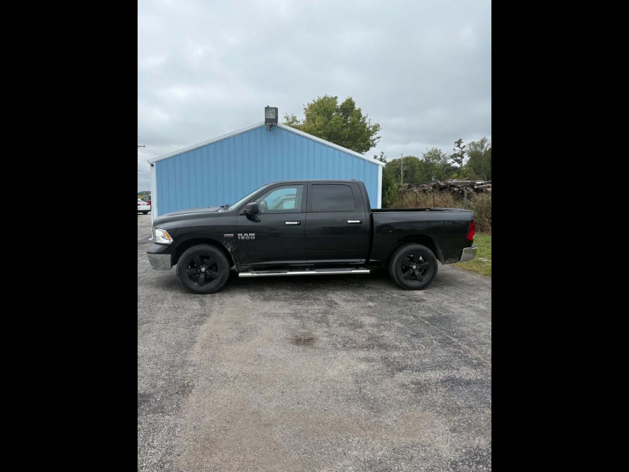 RAM 1500 SLT Crew Cab SWB 4WD 2015