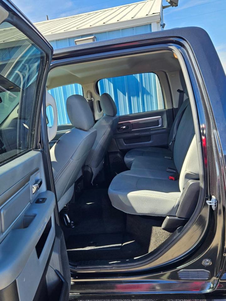 RAM 1500 SLT Crew Cab SWB 4WD 2015