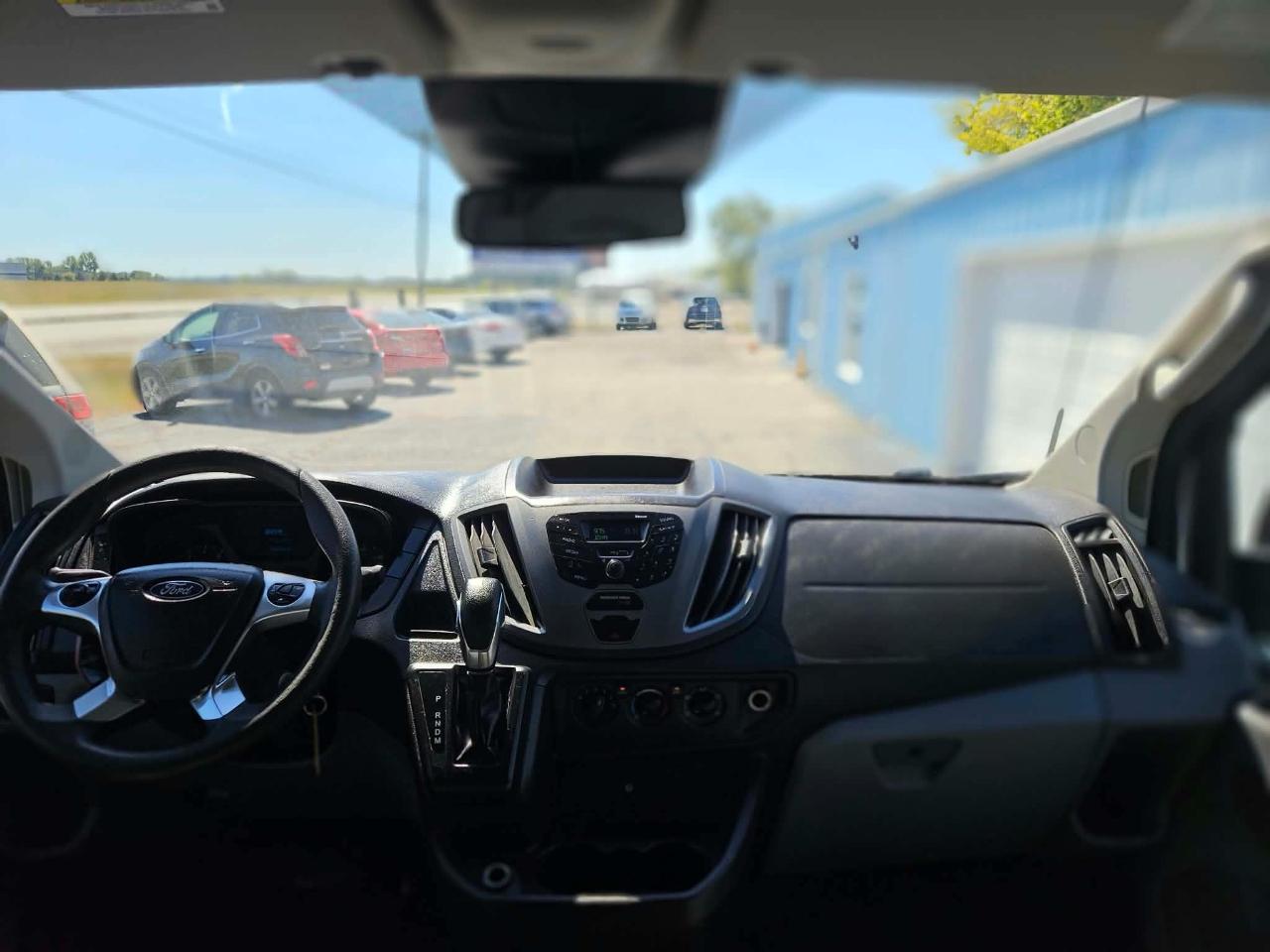Ford Transit 250 Van Low Roof 60/40 Pass.130-in. WB 2019