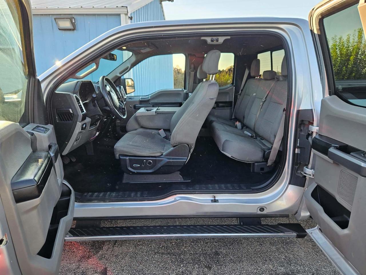 Ford F-150 Lariat SuperCab 8-ft. 4WD 2016
