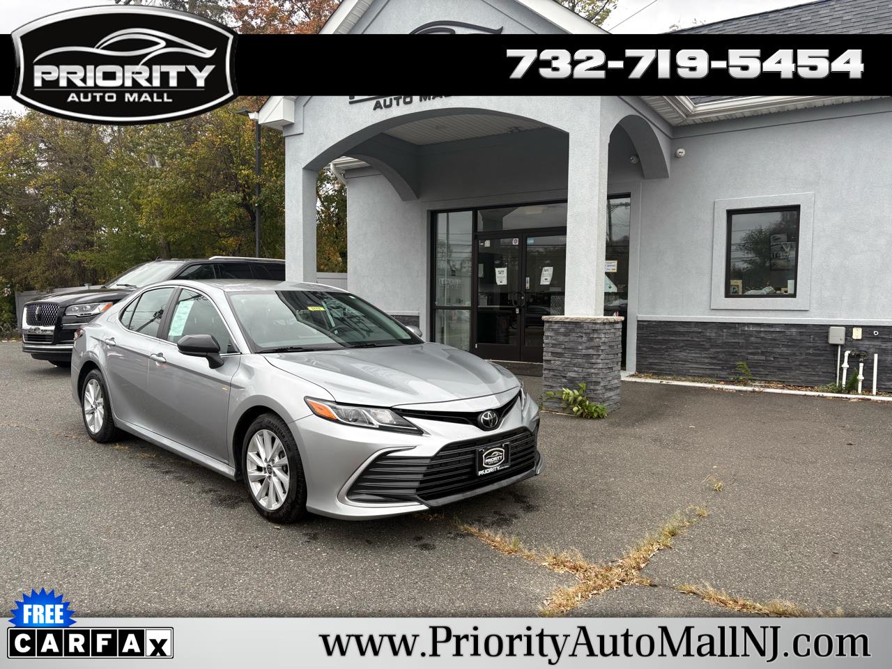 2022 Toyota Camry LE Auto (Natl)