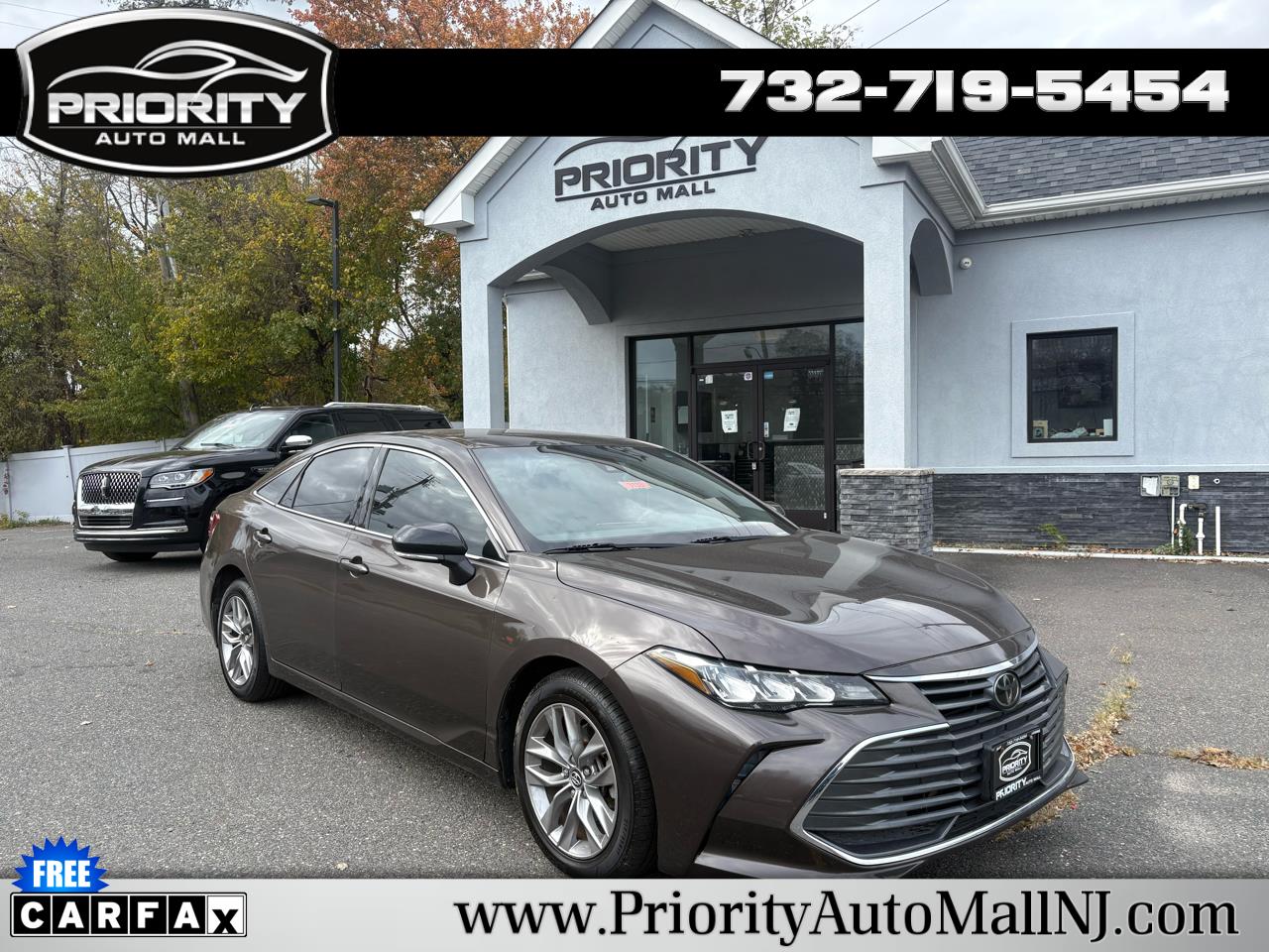 2020 Toyota Avalon XLE