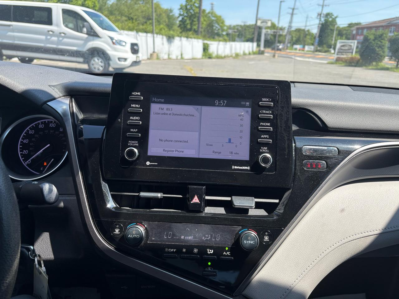 Toyota Camry SE 2023