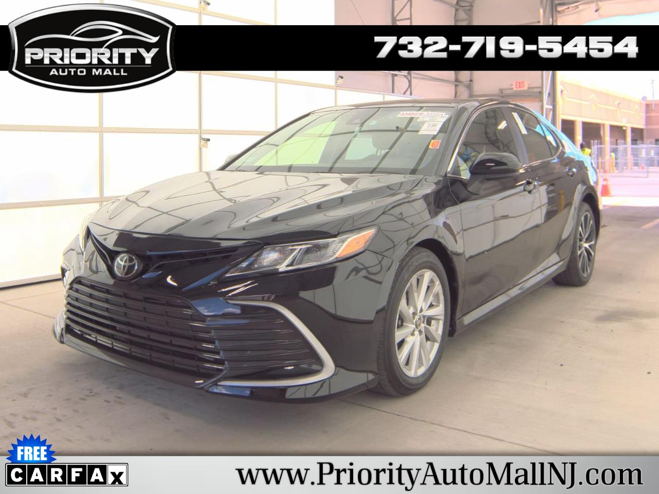 2022 Toyota Camry LE Auto (Natl)