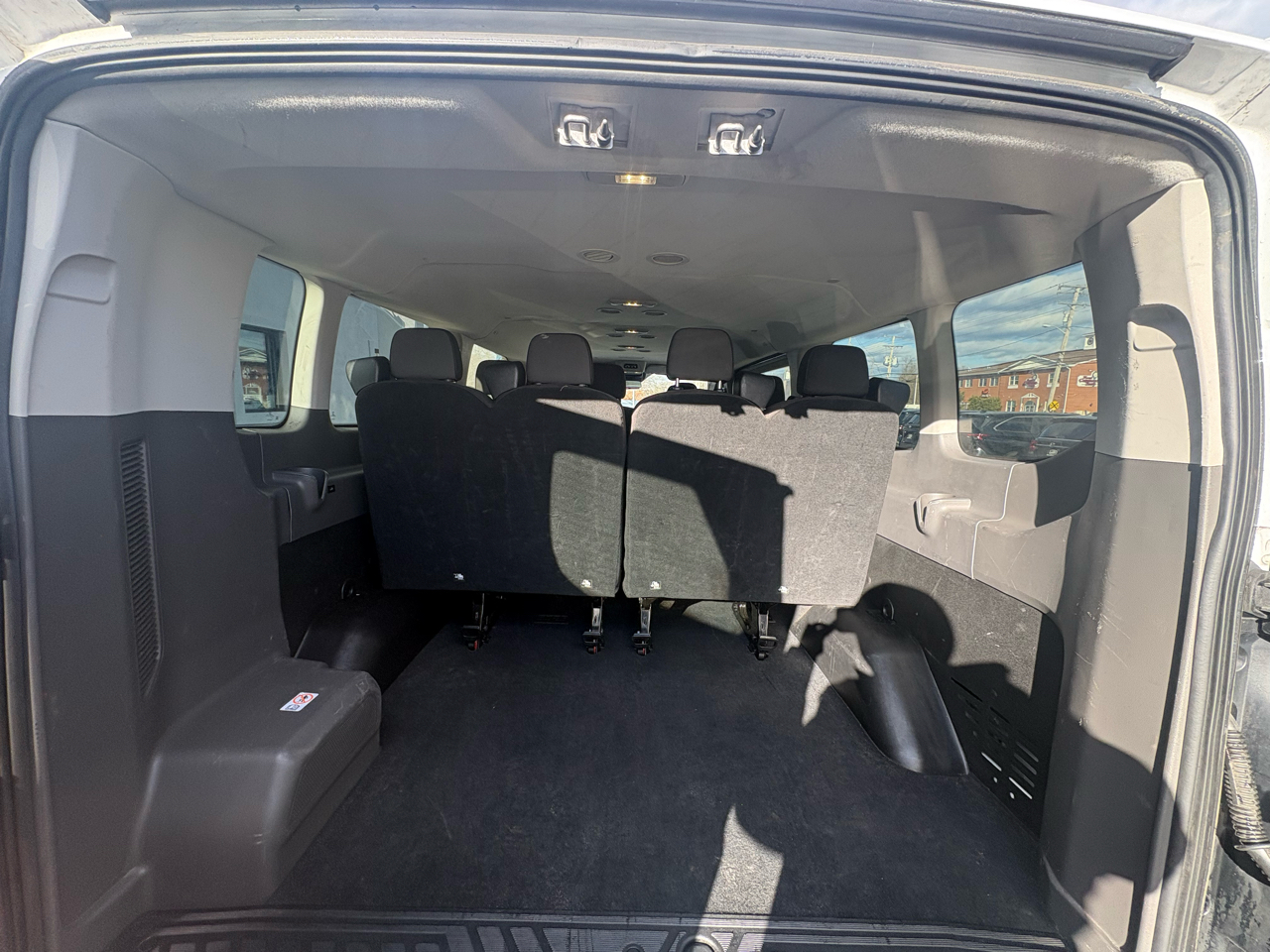 Ford T350 Vans XLT Wgn Low Roof 148 2023