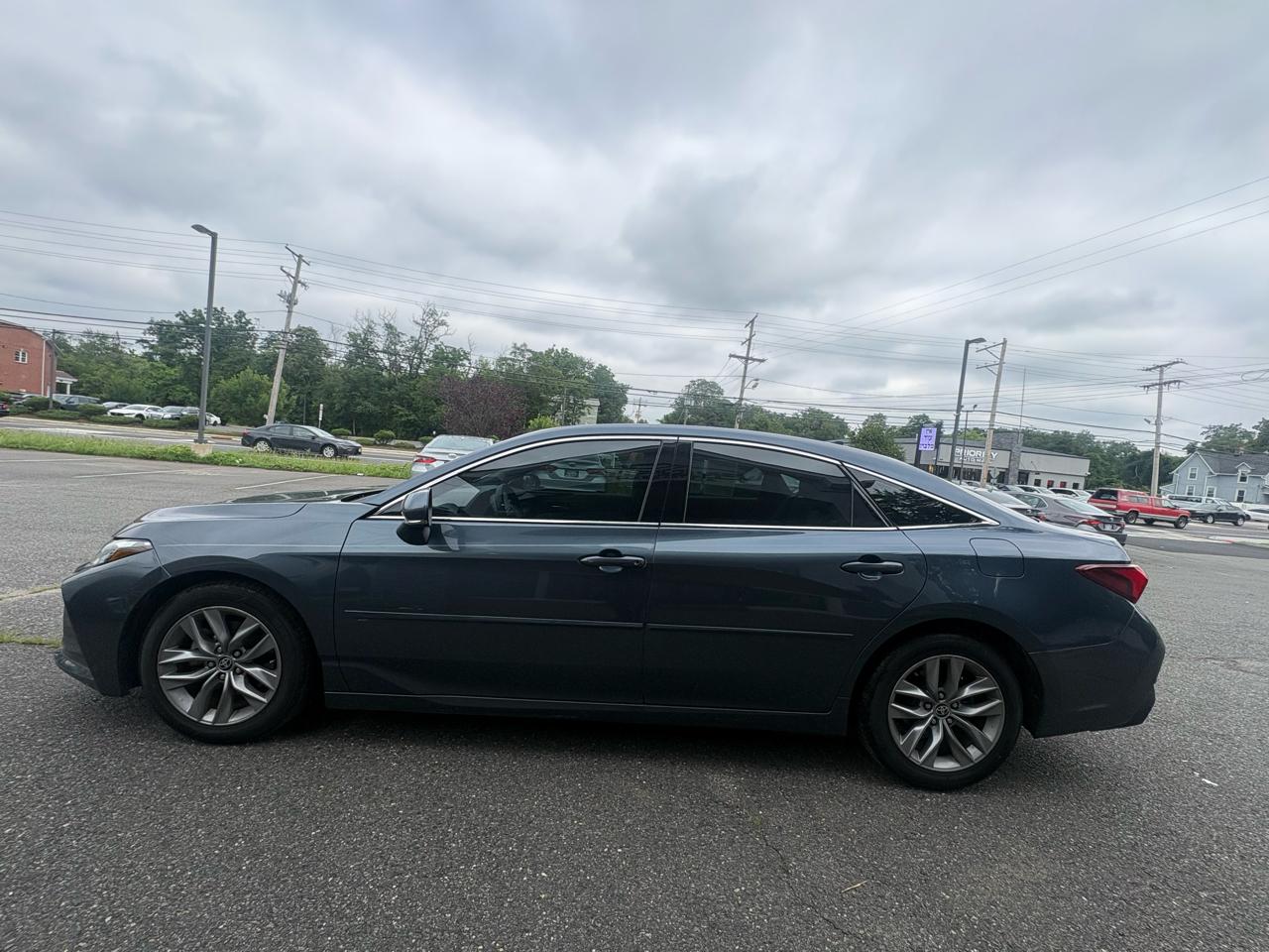 Toyota Avalon XLE FWD (Natl) 2022
