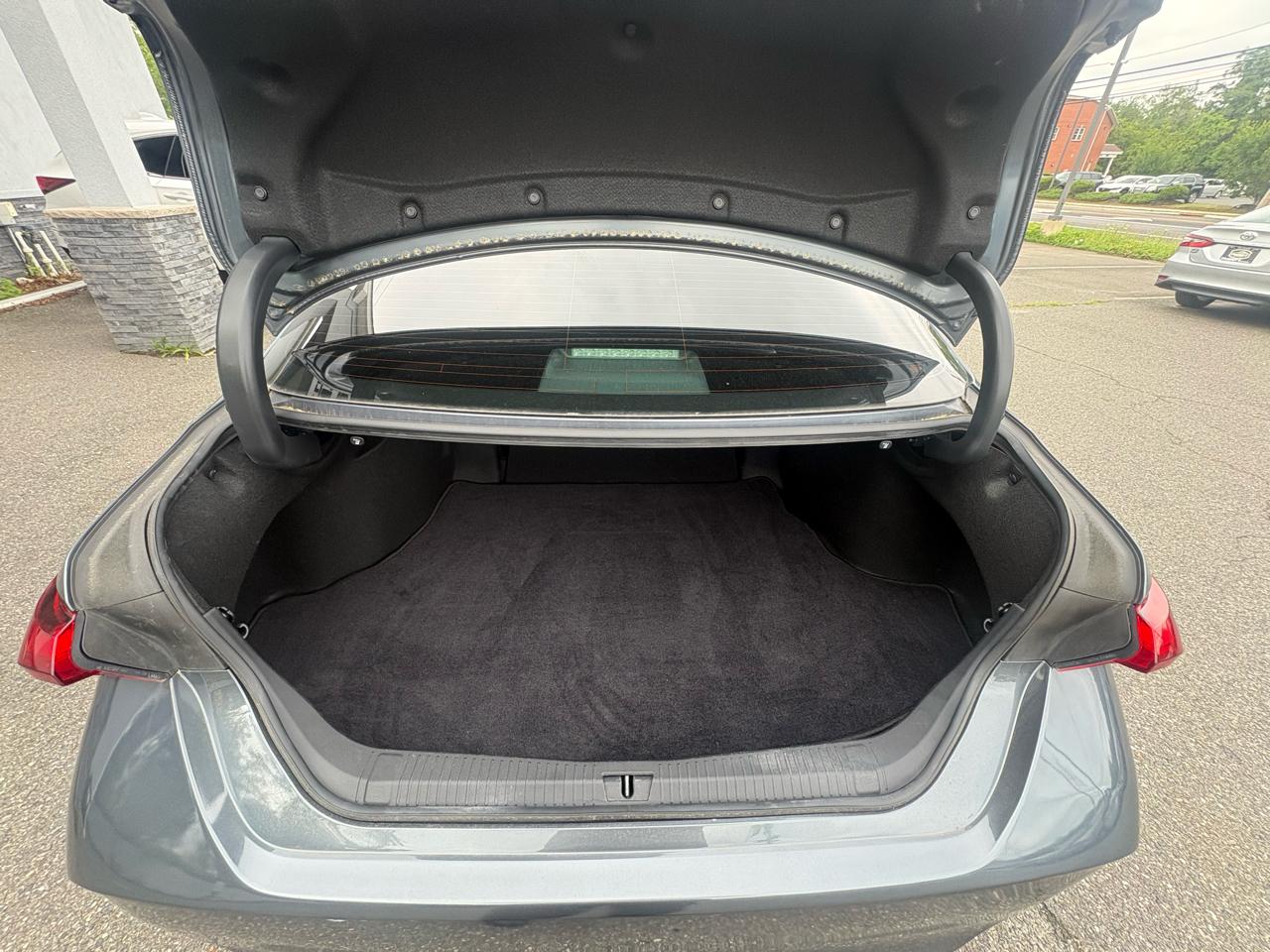 Toyota Avalon XLE FWD (Natl) 2022