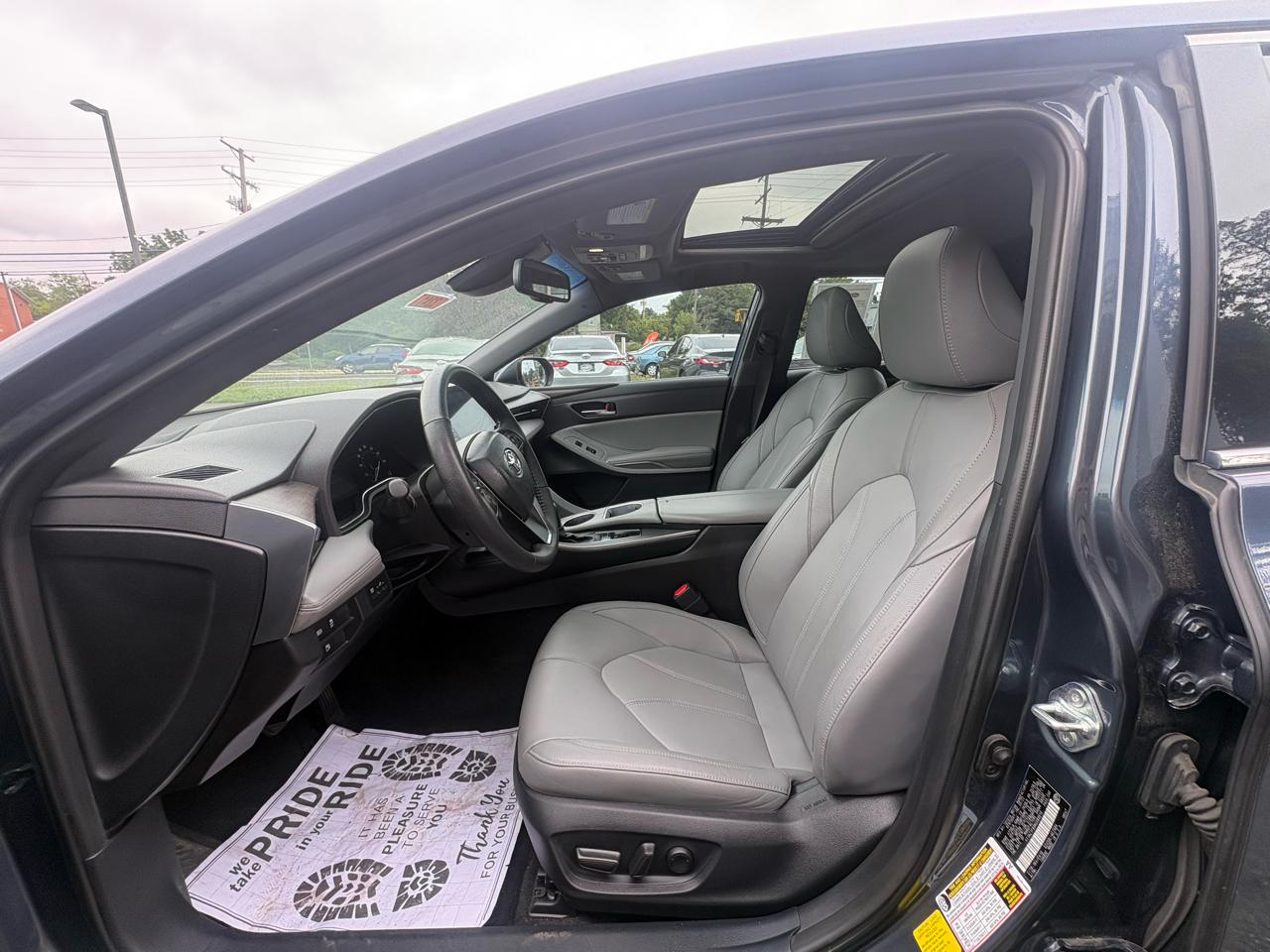 Toyota Avalon XLE FWD (Natl) 2022