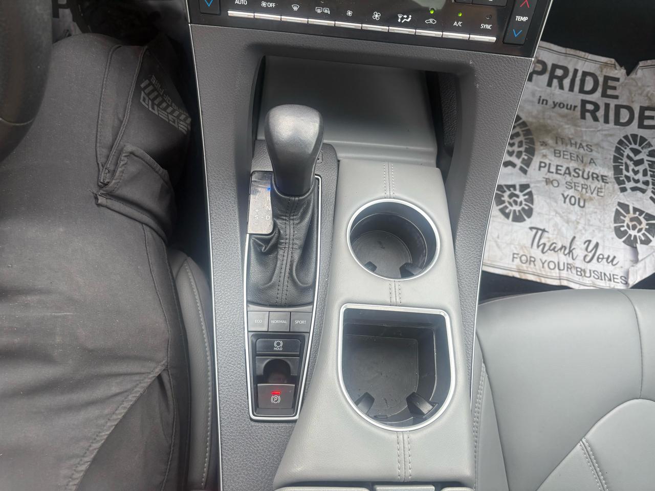 Toyota Avalon XLE FWD (Natl) 2022