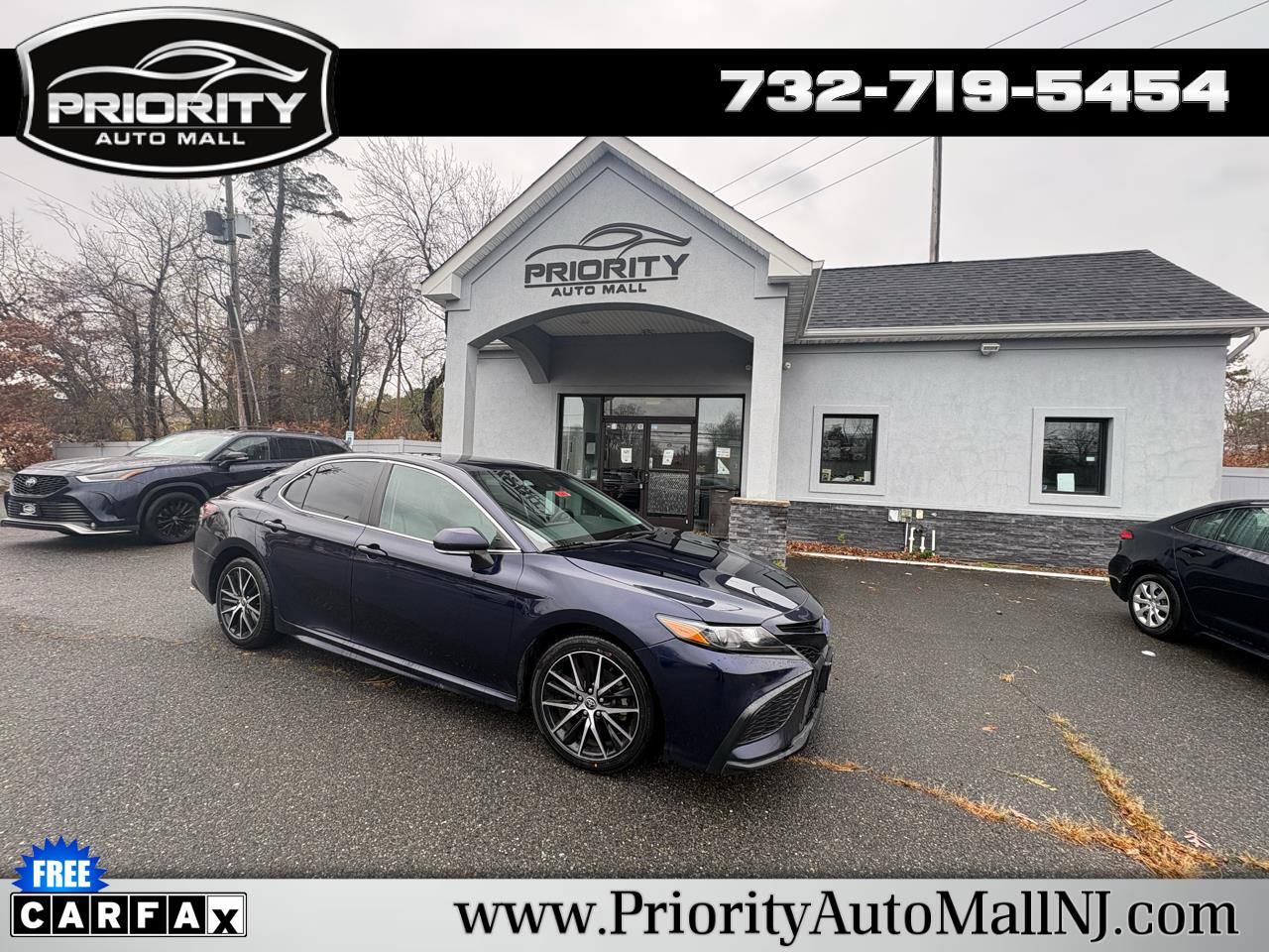 2022 Toyota Camry SE Auto (Natl)