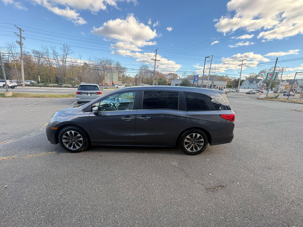 2023 Honda Odyssey EX-L photo 3