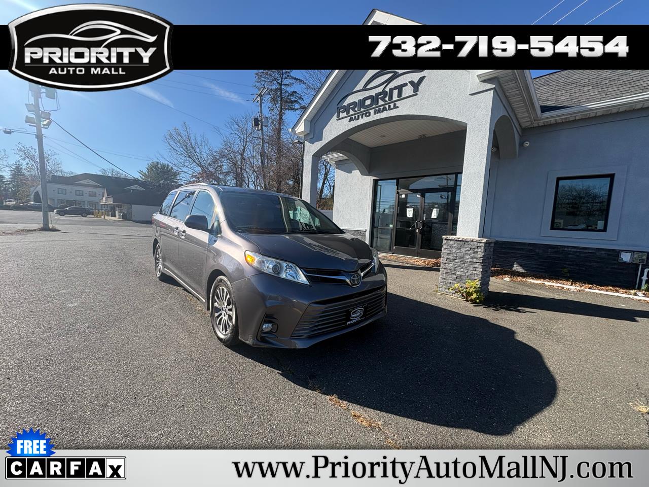 2019 Toyota Sienna XLE