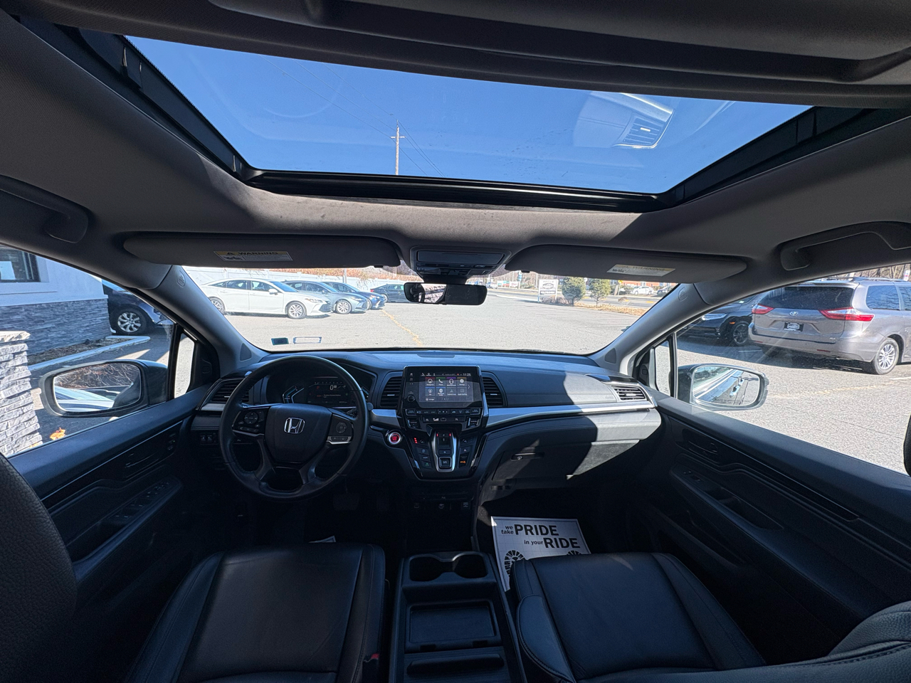 Honda Odyssey Touring Auto 2023