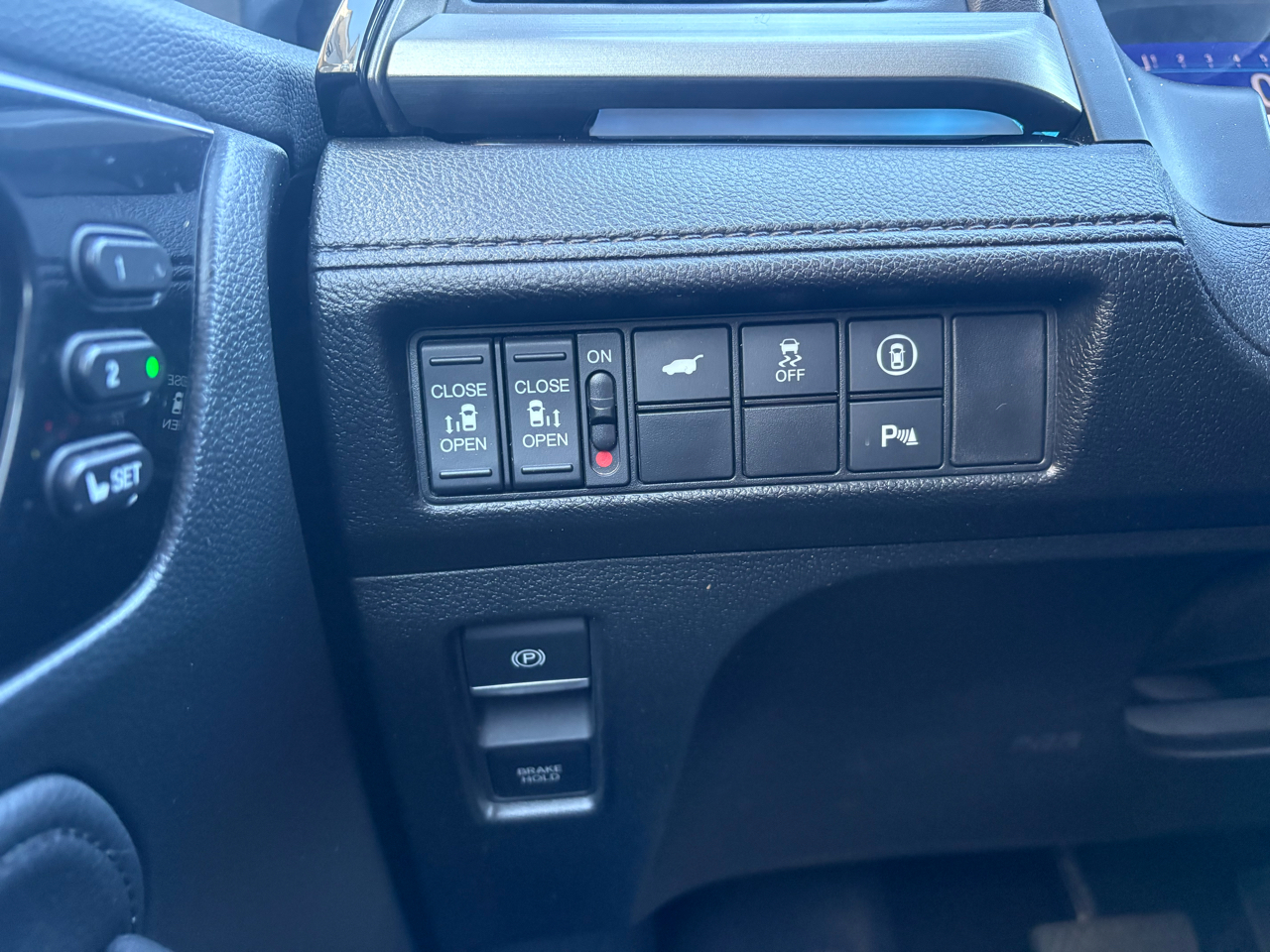 Honda Odyssey Touring Auto 2023