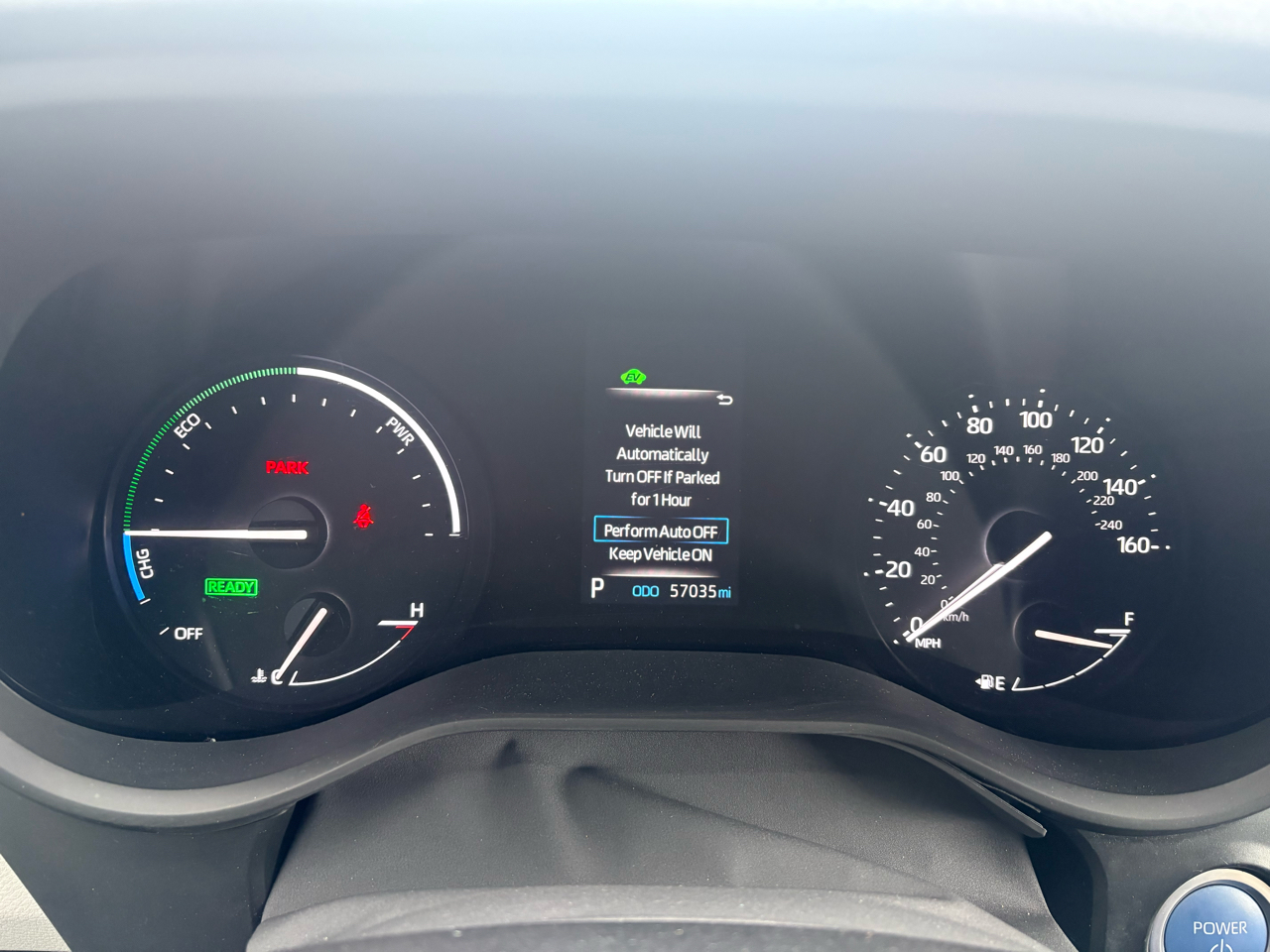 Toyota Sienna LE FWD 8-Passenger (Natl) 2024