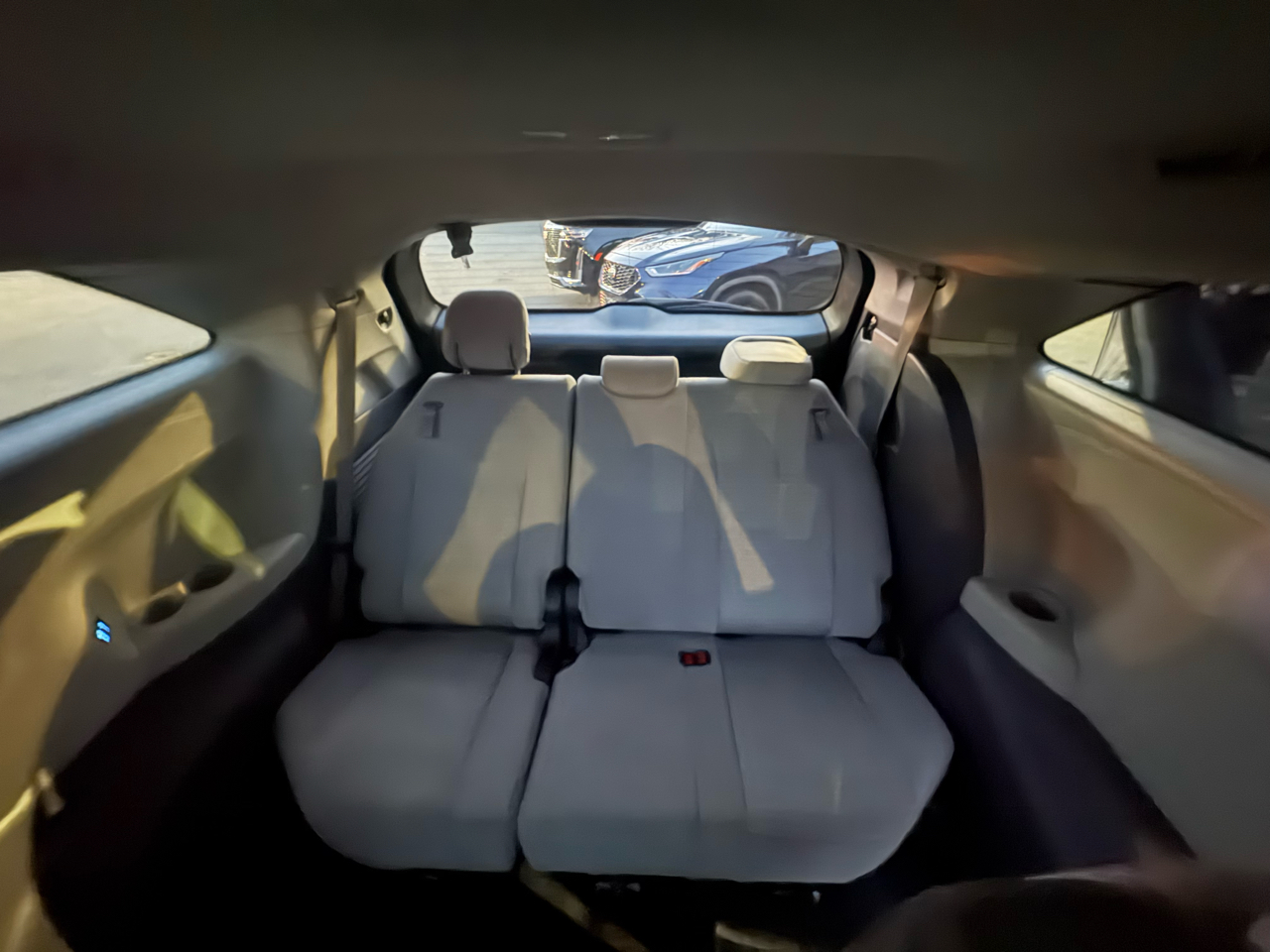 Toyota Sienna LE FWD 8-Passenger (Natl) 2023