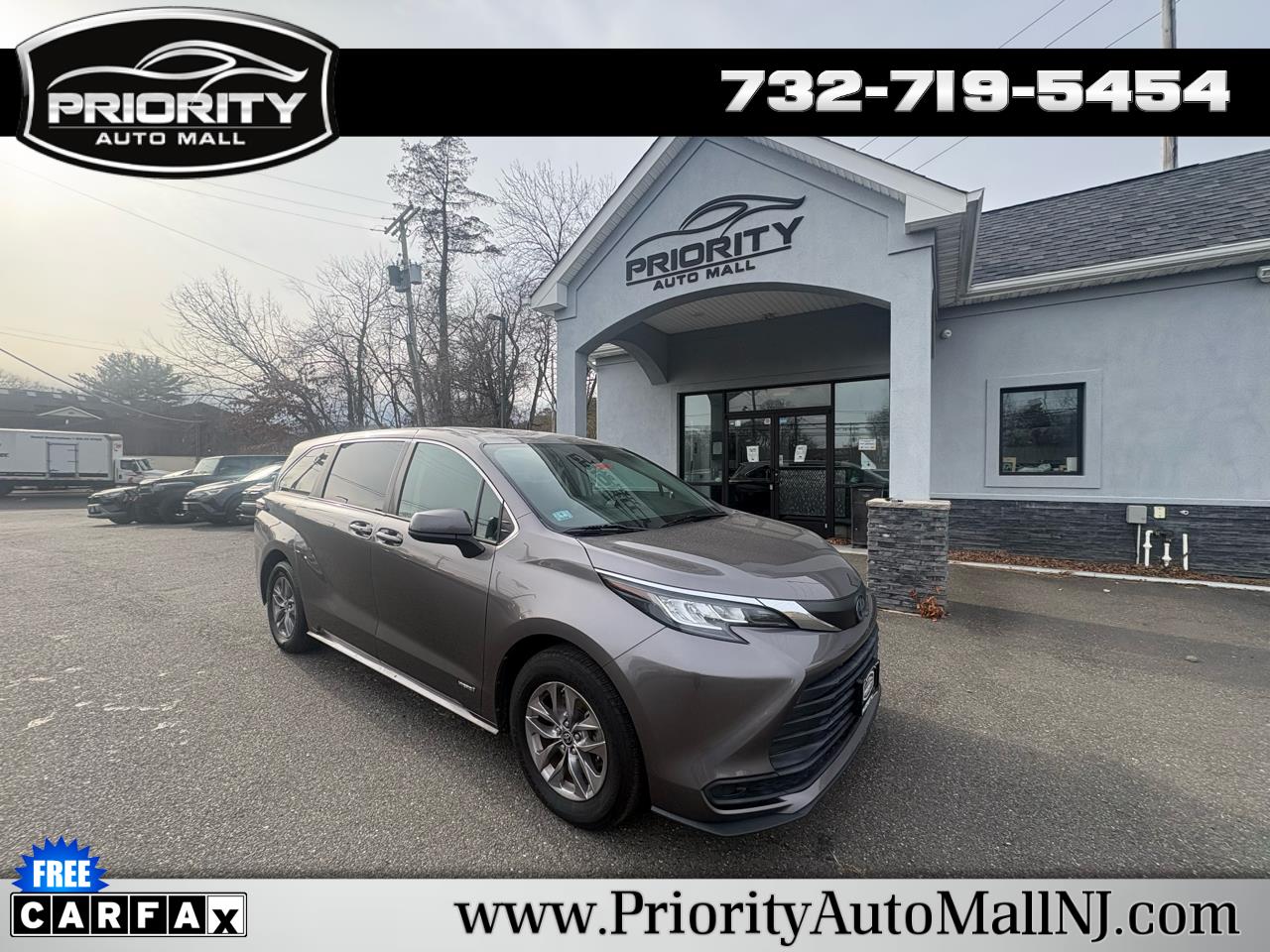 2021 Toyota Sienna LE