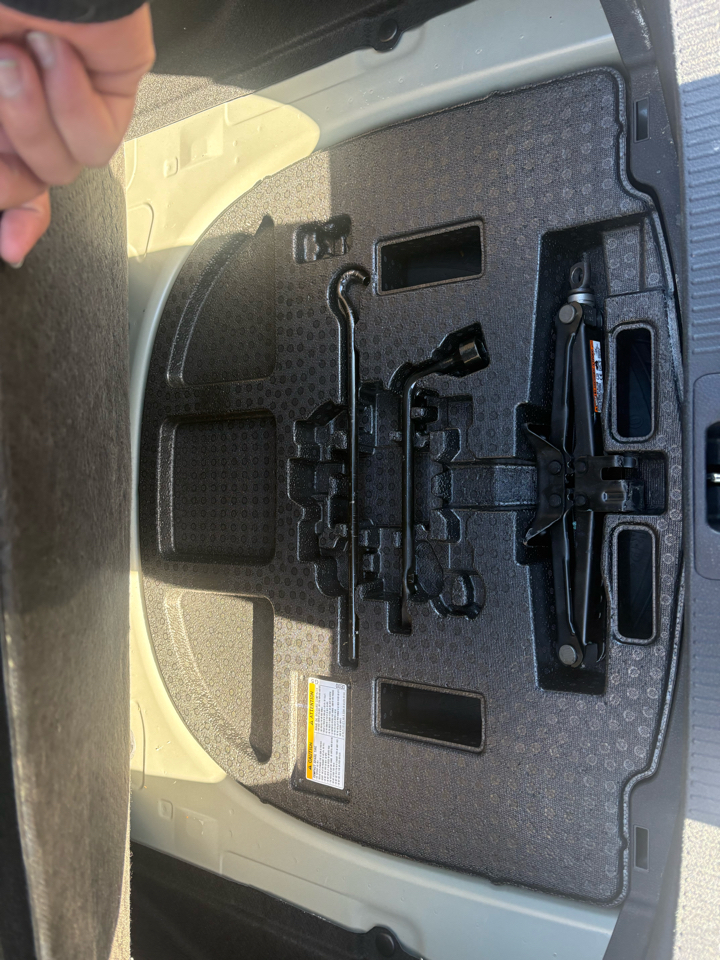 Toyota Camry LE Auto (Natl) 2023