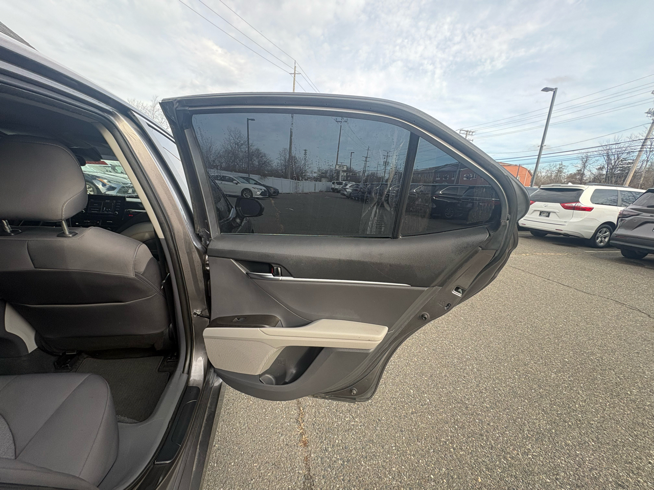 Toyota Camry LE Auto (Natl) 2023