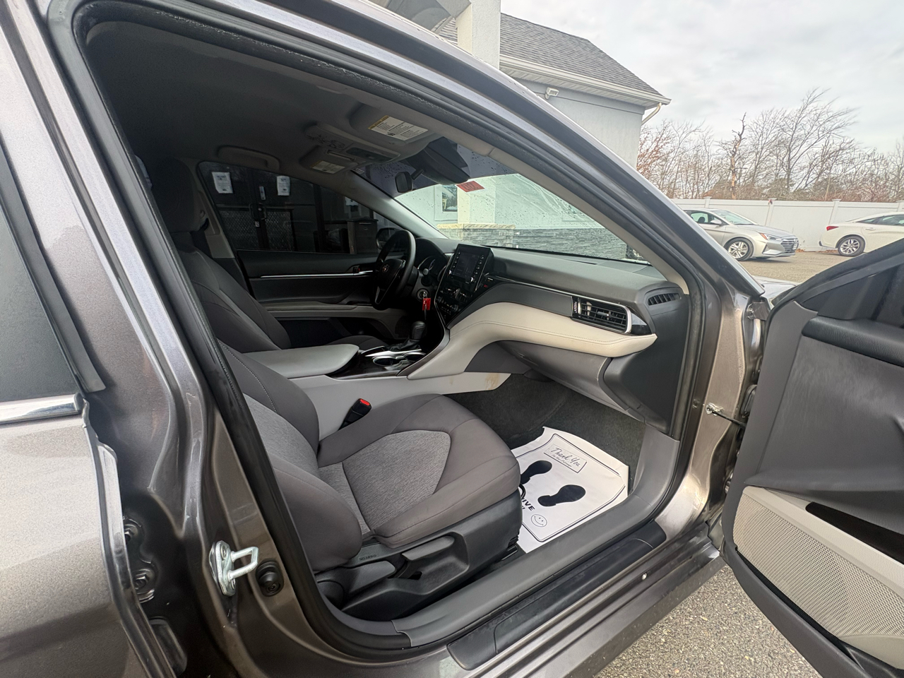 Toyota Camry LE Auto (Natl) 2023