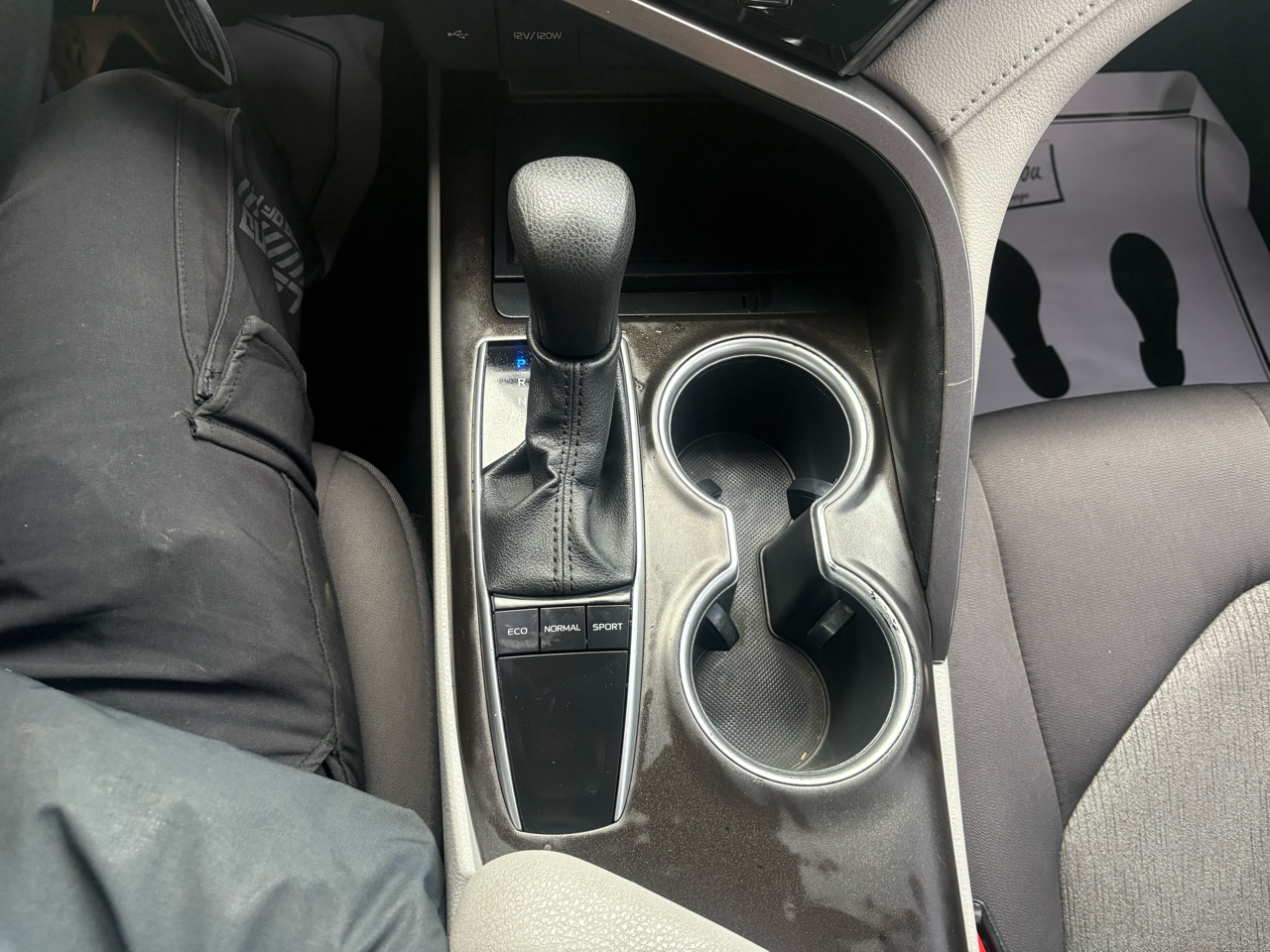 Toyota Camry LE Auto (Natl) 2023