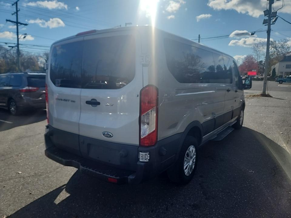 Ford Transit Wagon T-350 148" Low Roof XLT Swing-Out RH Dr 2016