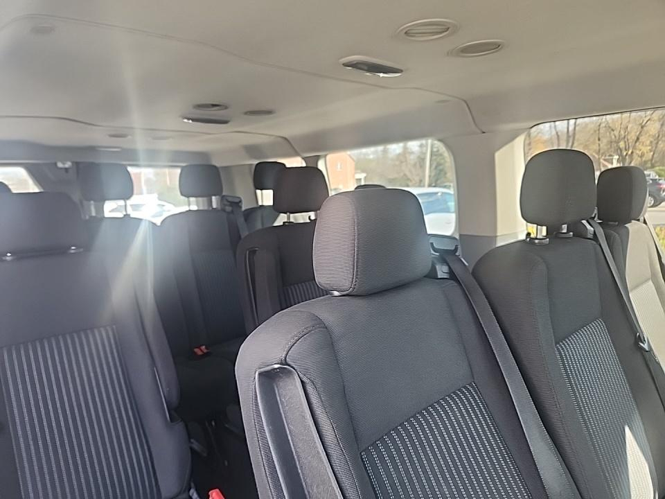 Ford Transit Wagon T-350 148" Low Roof XLT Swing-Out RH Dr 2016