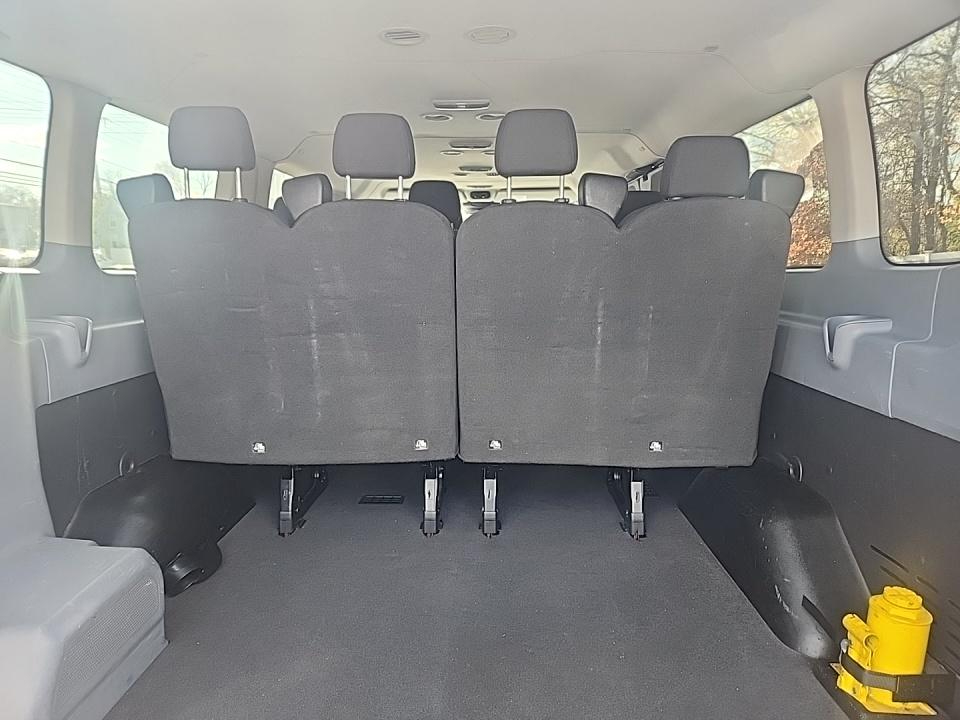 Ford Transit Wagon T-350 148" Low Roof XLT Swing-Out RH Dr 2016