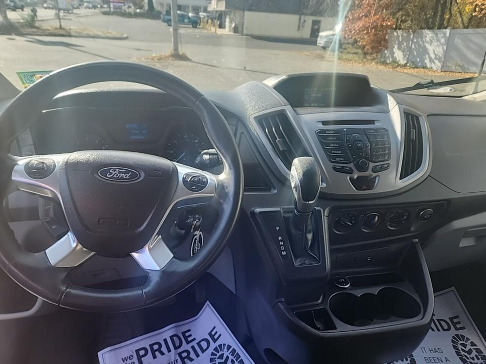 Ford Transit Wagon T-350 148" Low Roof XLT Swing-Out RH Dr 2016