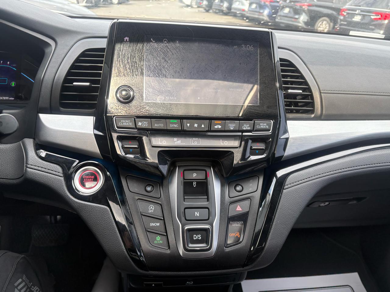 Honda Odyssey Touring Auto 2023