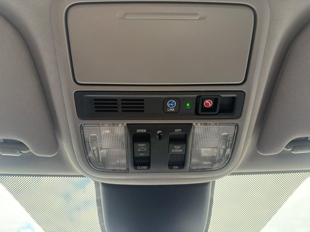 Honda Odyssey Touring Auto 2023