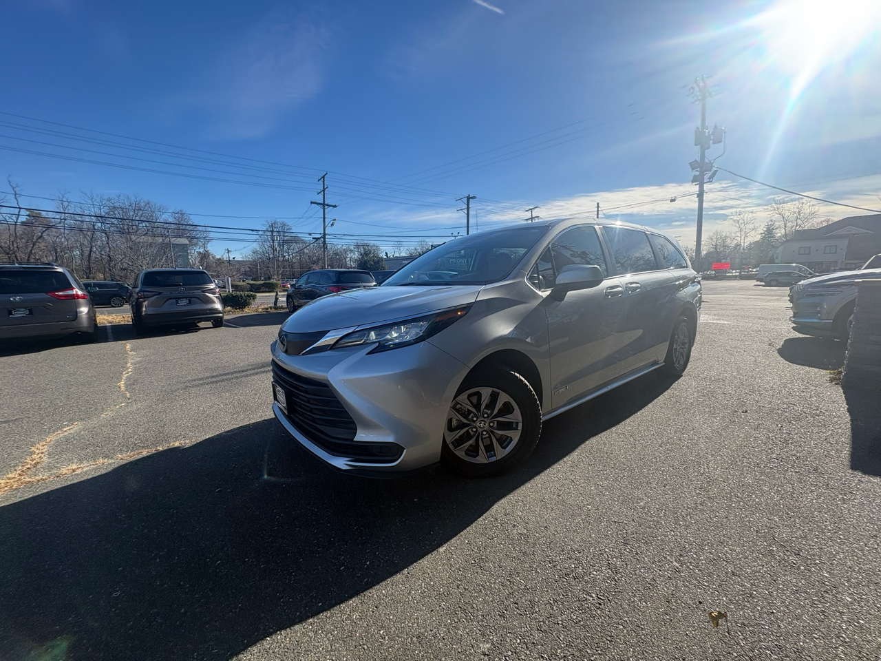Toyota Sienna LE FWD 8-Passenger (Natl) 2021