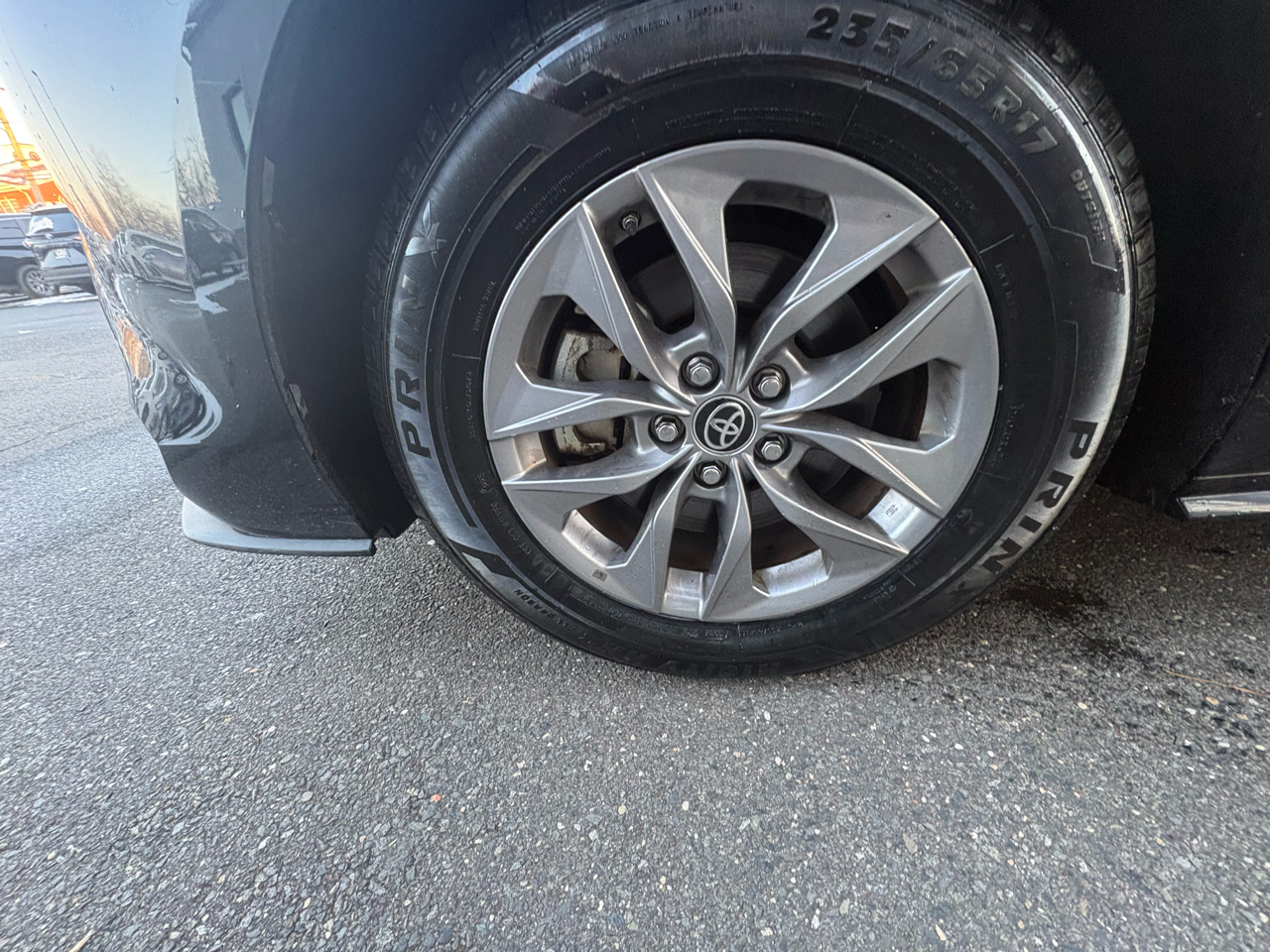 Toyota Sienna LE FWD 8-Passenger (Natl) 2021