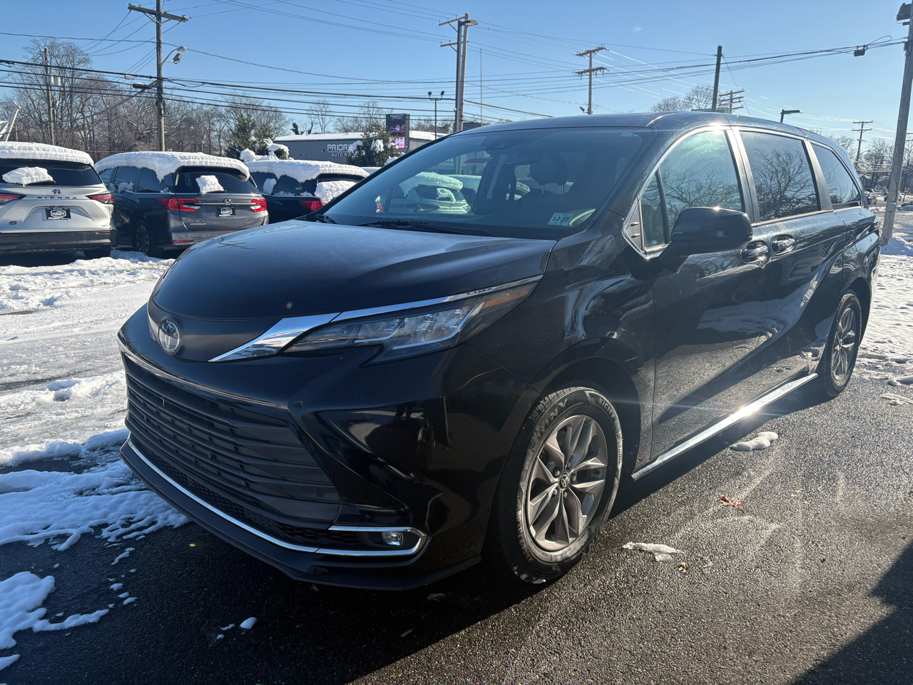 Toyota Sienna XLE FWD 8-Passenger (Natl) 2022