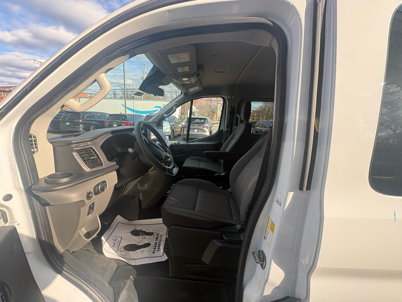 Ford Transit Passenger Wagon T-350 148" Low Roof XLT RWD 2023