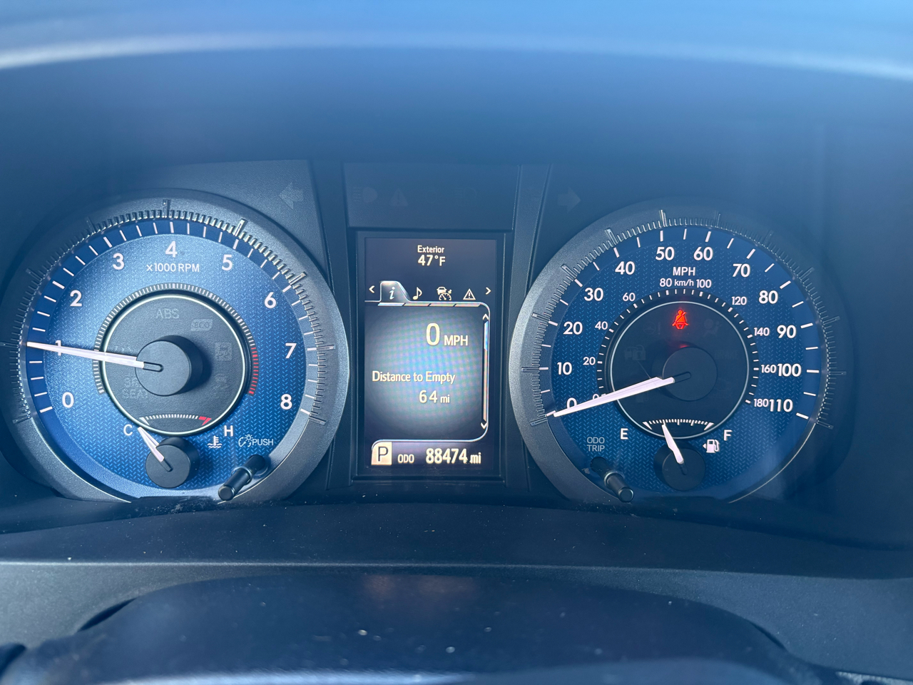 Toyota Sienna LE FWD 8-Passenger (Natl) 2019