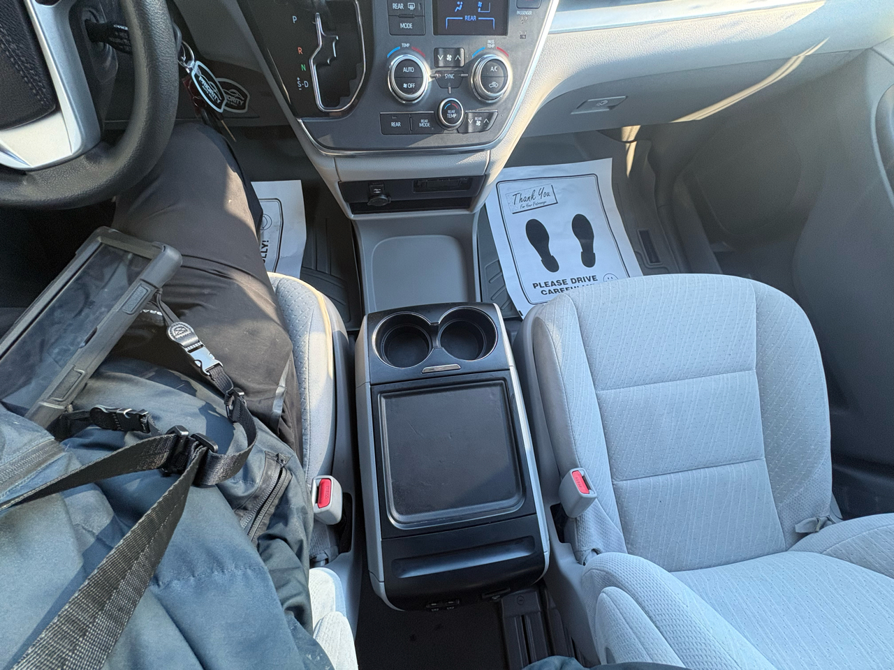 Toyota Sienna LE FWD 8-Passenger (Natl) 2019