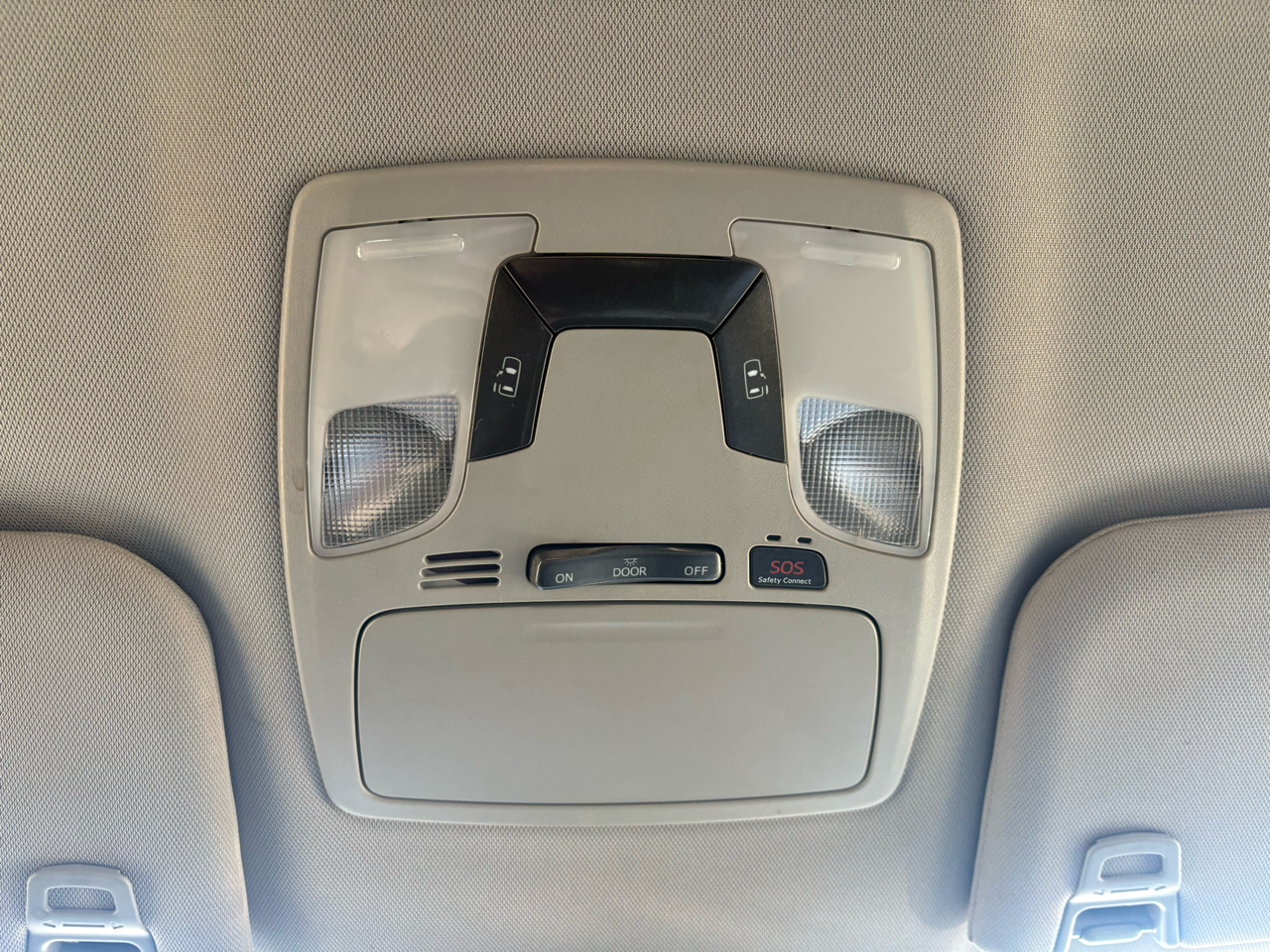 Toyota Sienna LE FWD 8-Passenger (Natl) 2019