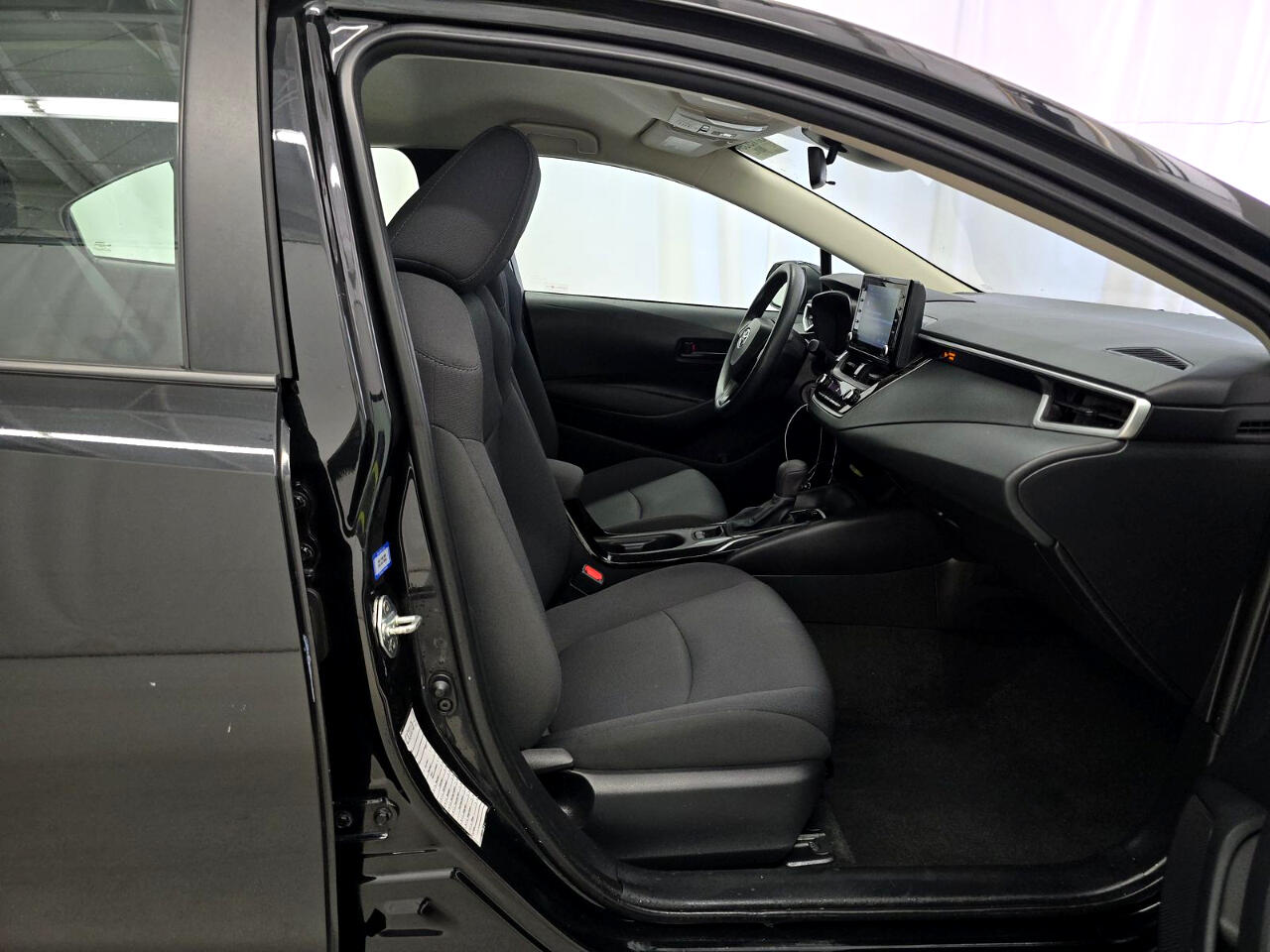 Toyota Corolla LE CVT (Natl) 2022