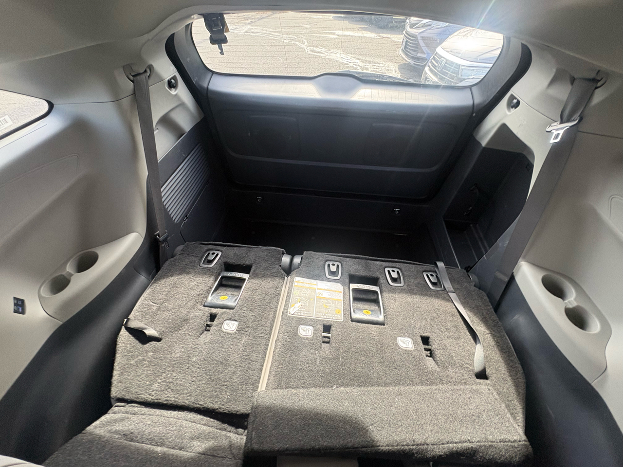 Toyota Sienna LE FWD 8-Passenger (Natl) 2024