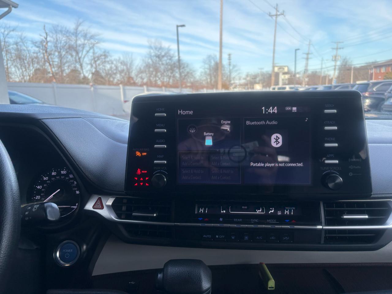 Toyota Sienna LE FWD 8-Passenger (Natl) 2024