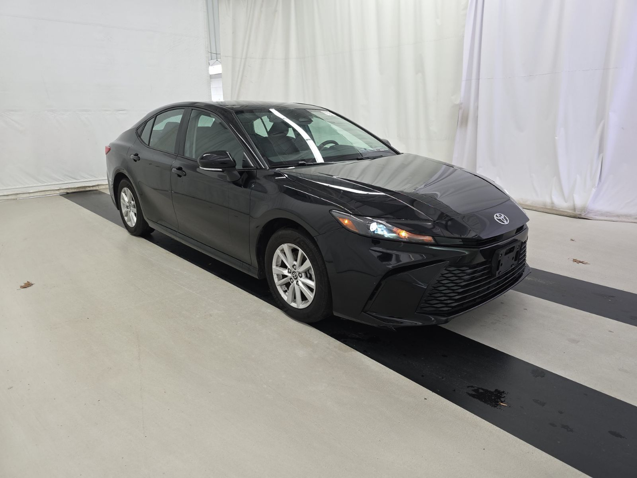 Toyota Camry XLE (Natl) 2025