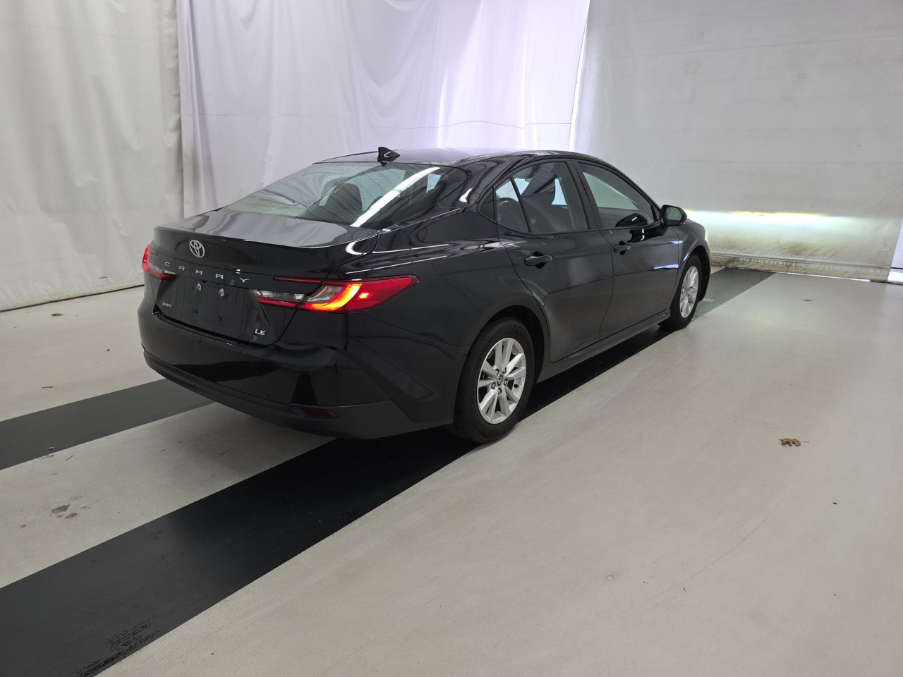 Toyota Camry XLE (Natl) 2025