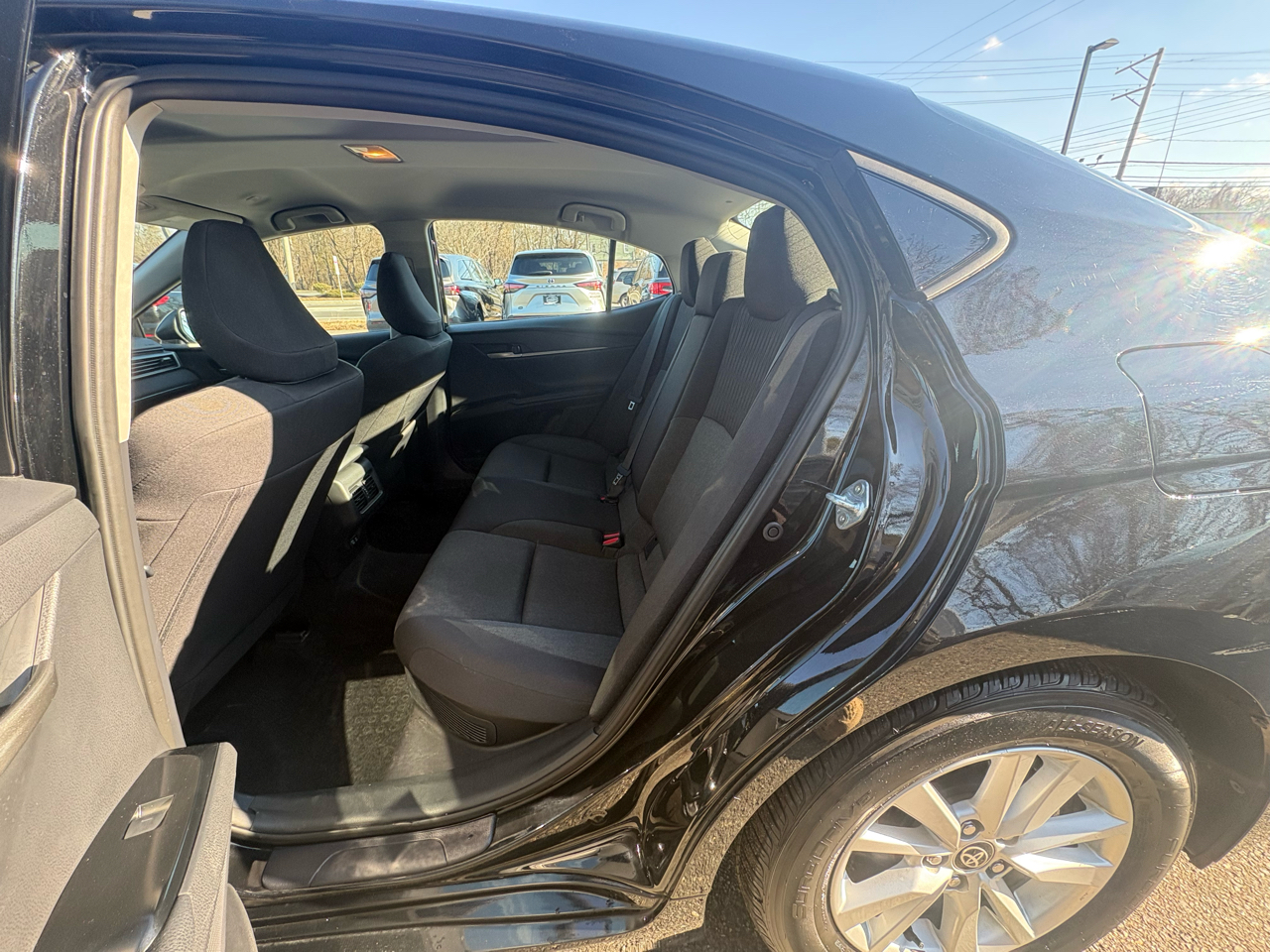 Toyota Camry XLE (Natl) 2025