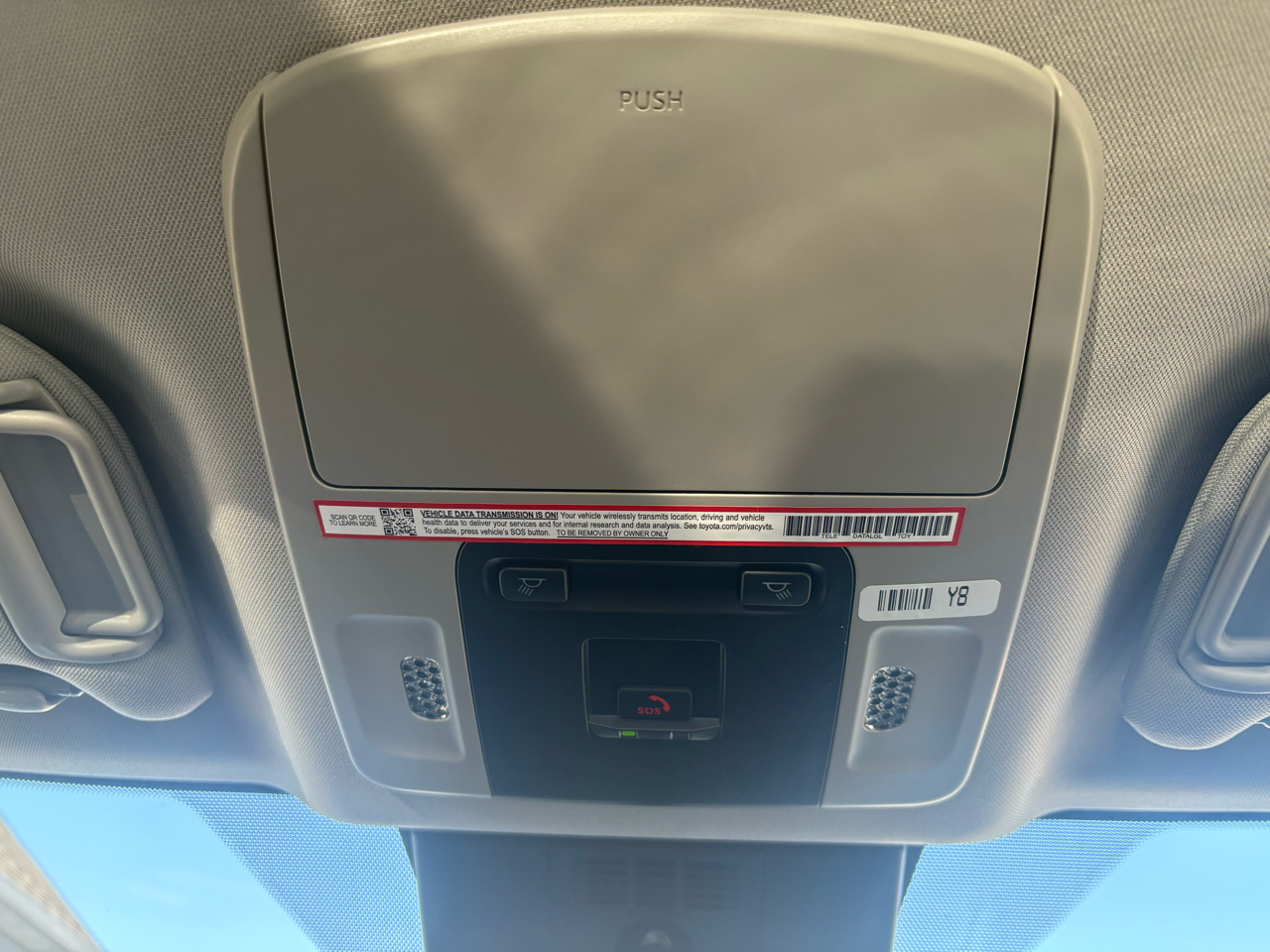 Toyota Camry XLE (Natl) 2025