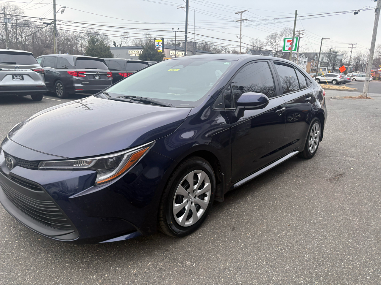 Toyota Corolla LE 4D Sedan 2025
