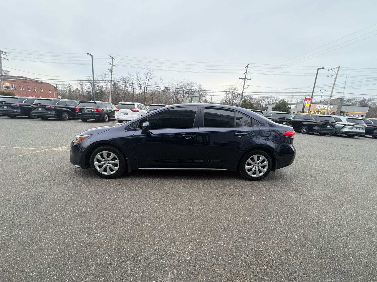 Toyota Corolla LE 4D Sedan 2025